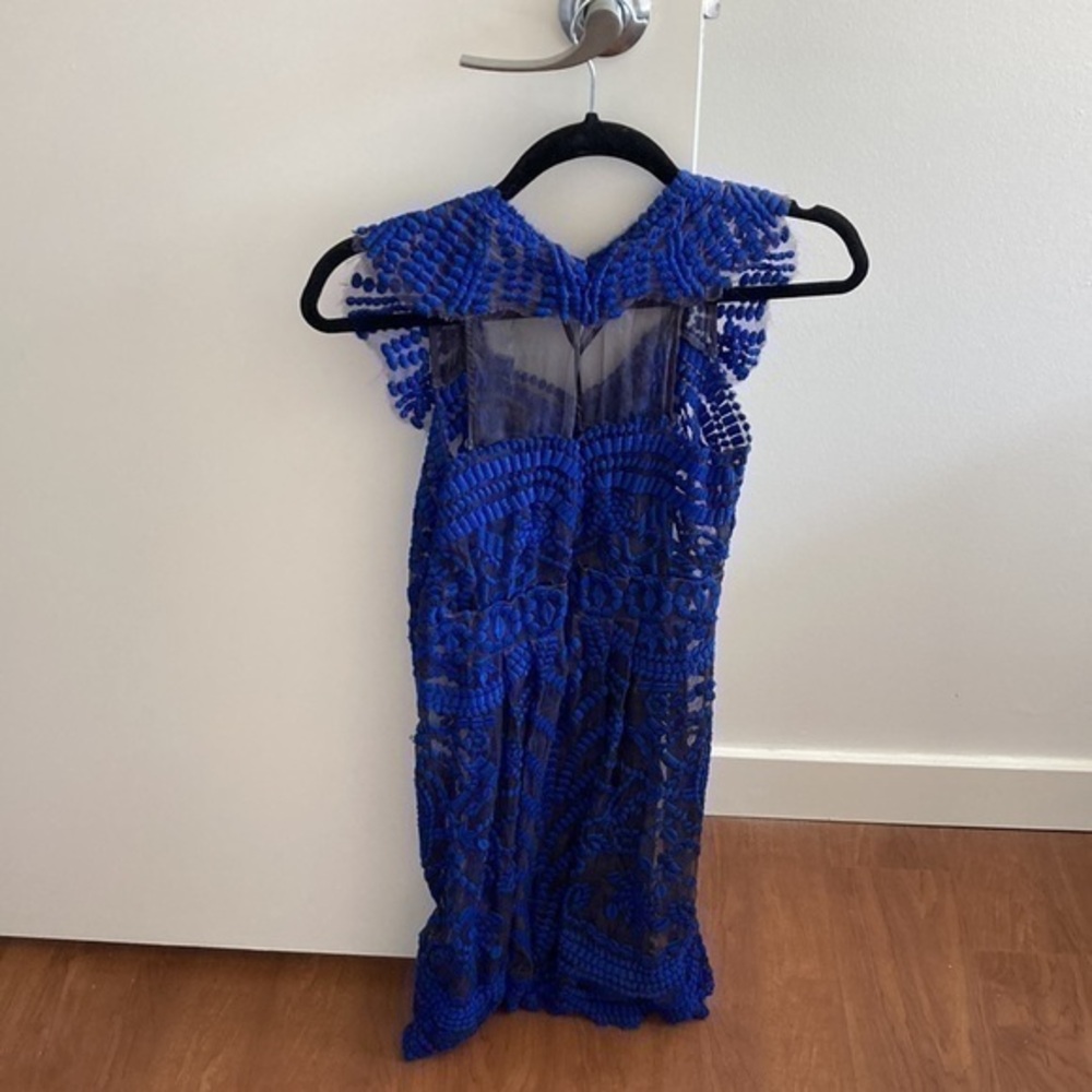 Anthropologie women's embroidered dress in blue blue - Picture 3 of 4